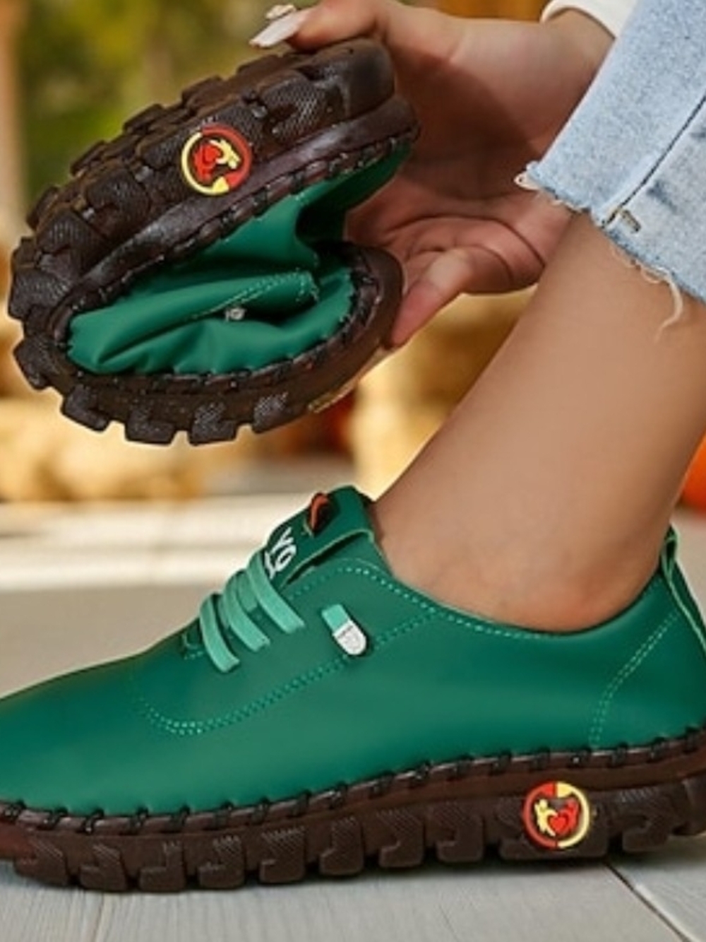 Women's Green Casual Lace-Up Comfort Shoes
